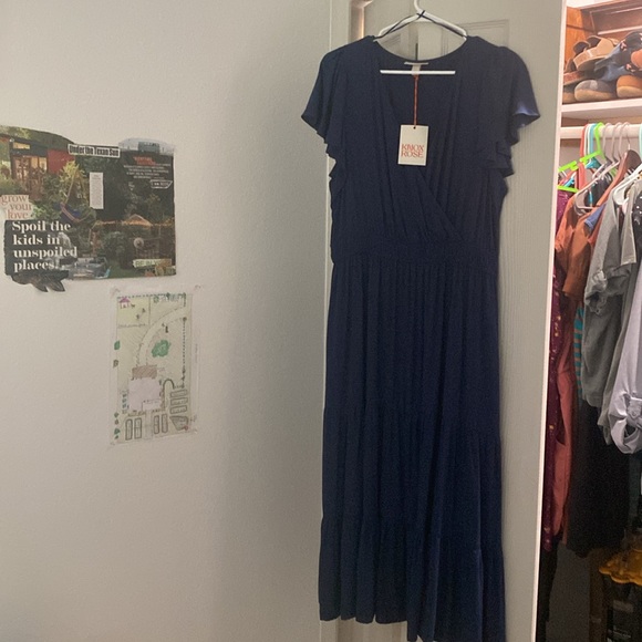 Navy Large Knox Rose MIDI Dress with Flutter Sleeves - Picture 2 of 6